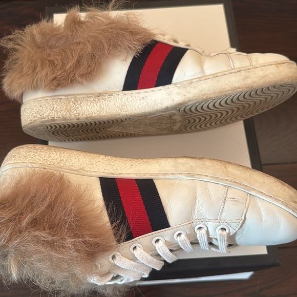 Gucci sneaker with bee - Picture 5 of 9